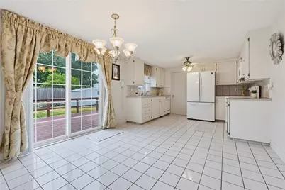 31 Benjamin Avenue, Cranston, RI 02920 - Photo 11