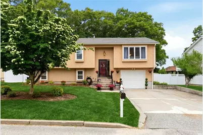 9 Daisy Court, Cranston, RI 02920 - Photo 1
