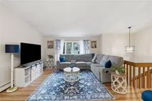 9 Daisy Ct, Cranston, RI 02920 - Photo 11