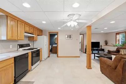 9 Daisy Court, Cranston, RI 02920 - Photo 21