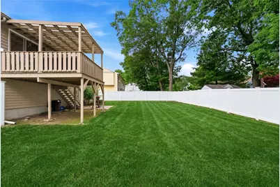 9 Daisy Court, Cranston, RI 02920 - Photo 27