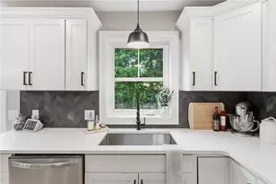 55 South St, West Warwick, RI 02893 - Photo 17