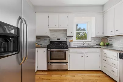 785 Main Avenue, Warwick, RI 02886 - Photo 17