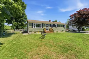 25 Meadow Lark Dr, Westerly, RI 02891 - Photo 3