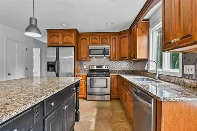 2360 Middle Road, East Greenwich, RI 02818 - Photo 21