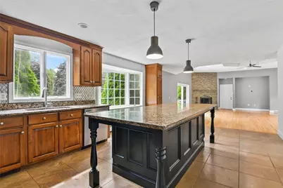 2360 Middle Road, East Greenwich, RI 02818 - Photo 21