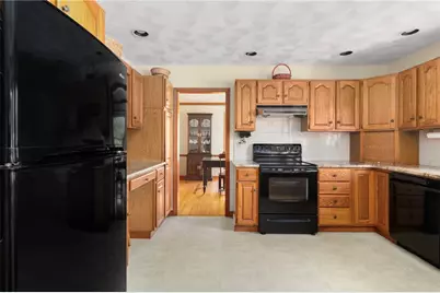 227 Prospect Avenue, Middletown, RI 02842 - Photo 7