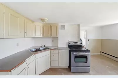 87 Manton Street, Pawtucket, RI 02861 - Photo 13