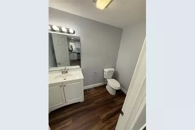 10 Saratoga Avenue, Pawtucket, RI 02861 - Photo 9