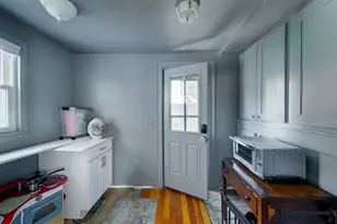9 Dartmouth St, Newport, RI 02840 - Photo 13