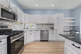 20 Rimwood Dr, Smithfield, RI 02917 - Photo 3