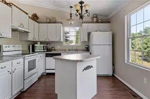 66 Hunters Crossing Dr, Coventry, RI 02816 - Photo 11