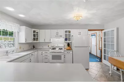 203 Tara Lane, Woonsocket, RI 02895 - Photo 15