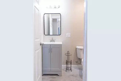 28 Dixon Street, Newport, RI 02840 - Photo 37