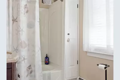 24 Pleasant Street, Westerly, RI 02891 - Photo 7