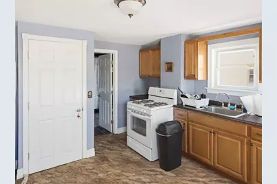 24 Pleasant Street, Westerly, RI 02891 - Photo 17