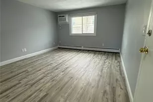 9 Melton St, Pawtucket, RI 02860 - Photo 15