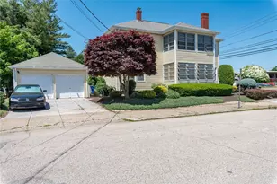 294 Smithfield Ave, Pawtucket, RI 02860 - Photo 7