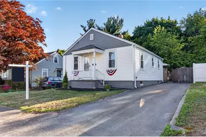 13 Delmont Street, Johnston, RI 02919 - Photo 7