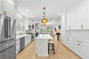 8 Lookout Ln, Portsmouth, RI 02871 - Photo 9
