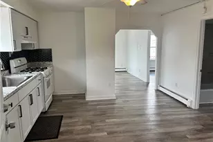 605 Broadway, Pawtucket, RI 02860 - Photo 15