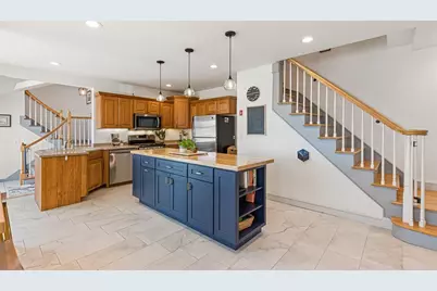 10 Blanding Avenue, Barrington, RI 02806 - Photo 11