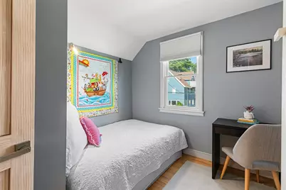 10 Blanding Avenue, Barrington, RI 02806 - Photo 19
