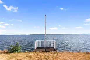 10 Blanding Ave, Barrington, RI 02806 - Photo 5