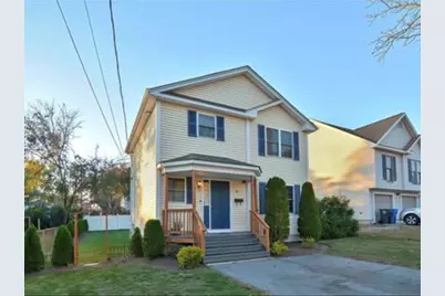 44 Lark Avenue, Cranston, RI 02920 - Photo 3