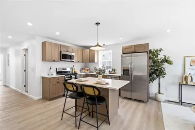 39 Douglas Avenue, Providence, RI 02908 - Photo 3
