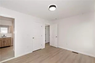 39 Douglas Ave, Providence, RI 02908 - Photo 15