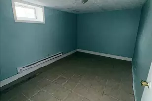 10 La Vaughn St, Providence, RI 02909 - Photo 11