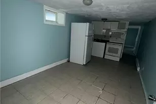 10 La Vaughn St, Providence, RI 02909 - Photo 13