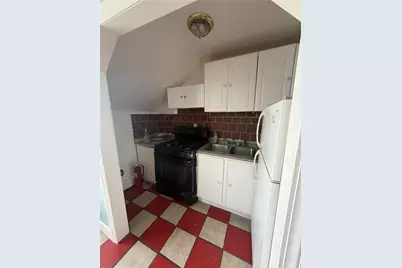 718 Mineral Spring Avenue, Pawtucket, RI 02860 - Photo 9