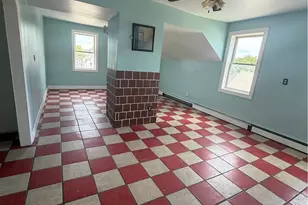 718 Mineral Spring Ave, Pawtucket, RI 02860 - Photo 5
