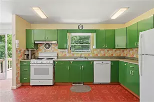29 Yeles Ln, Hopkinton, RI 02873 - Photo 9