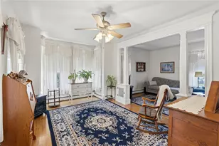 35 Woodlawn Ave, Pawtucket, RI 02860 - Photo 5