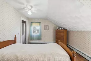 35 Woodlawn Ave, Pawtucket, RI 02860 - Photo 23