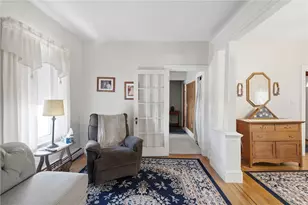 35 Woodlawn Ave, Pawtucket, RI 02860 - Photo 9