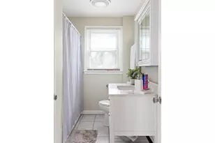 83 Vincent Ave, North Providence, RI 02904 - Photo 17