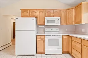 23 Alton Ave, Cumberland, RI 02864 - Photo 9