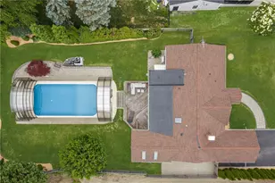 104 Kay Blvd, Newport, RI 02840 - Photo 1