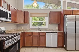 36 Wentworth St, North Providence, RI 02904 - Photo 7