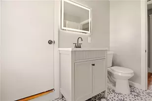 18 Harding Ave, Cranston, RI 02905 - Photo 17