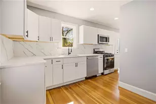 18 Harding Ave, Cranston, RI 02905 - Photo 15