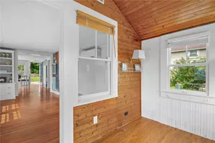 12 Atlantic Ave, Portsmouth, RI 02871 - Photo 3