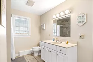 980 Matunuck Beach Rd, South Kingstown, RI 02879 - Photo 29