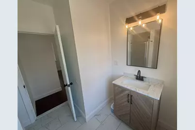 17 Middleton Street, Providence, RI 02909 - Photo 9
