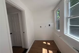 17 Middleton St, Providence, RI 02909 - Photo 7