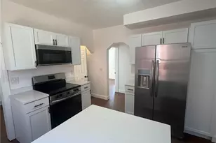 17 Middleton St, Providence, RI 02909 - Photo 3